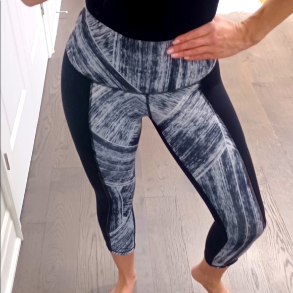 Lululemon Capri leggings - Picture 1 of 11